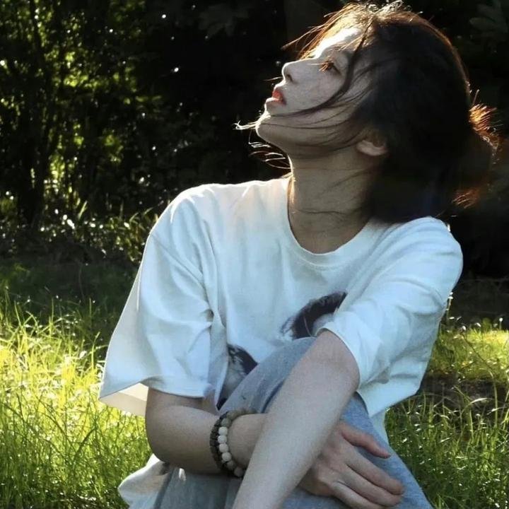 侧颜